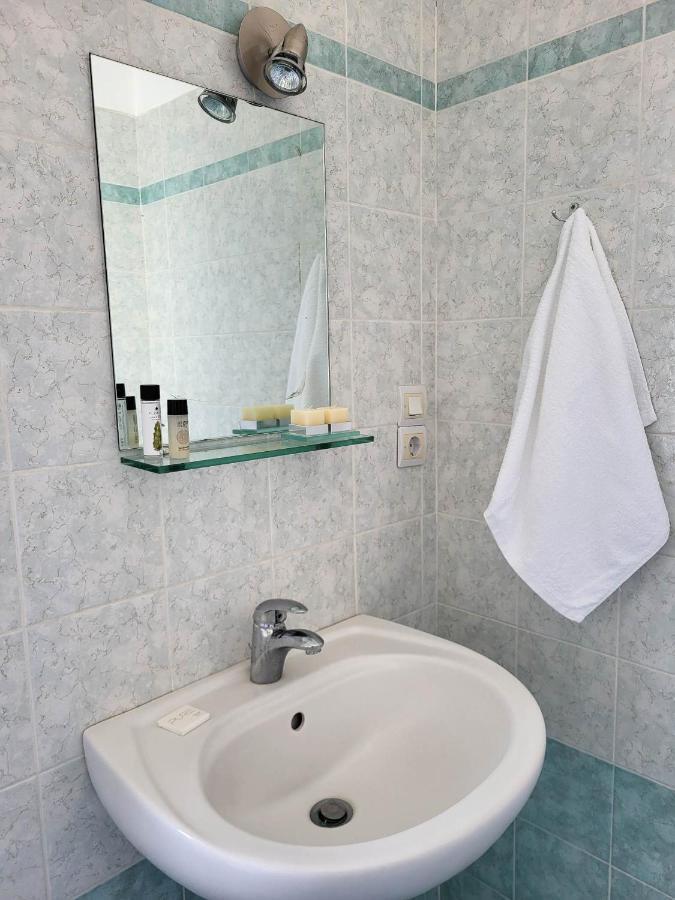 Vive Mare Hotell Sarandë Eksteriør bilde